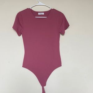 Aritzia | T shirt | Body Suit | medium
